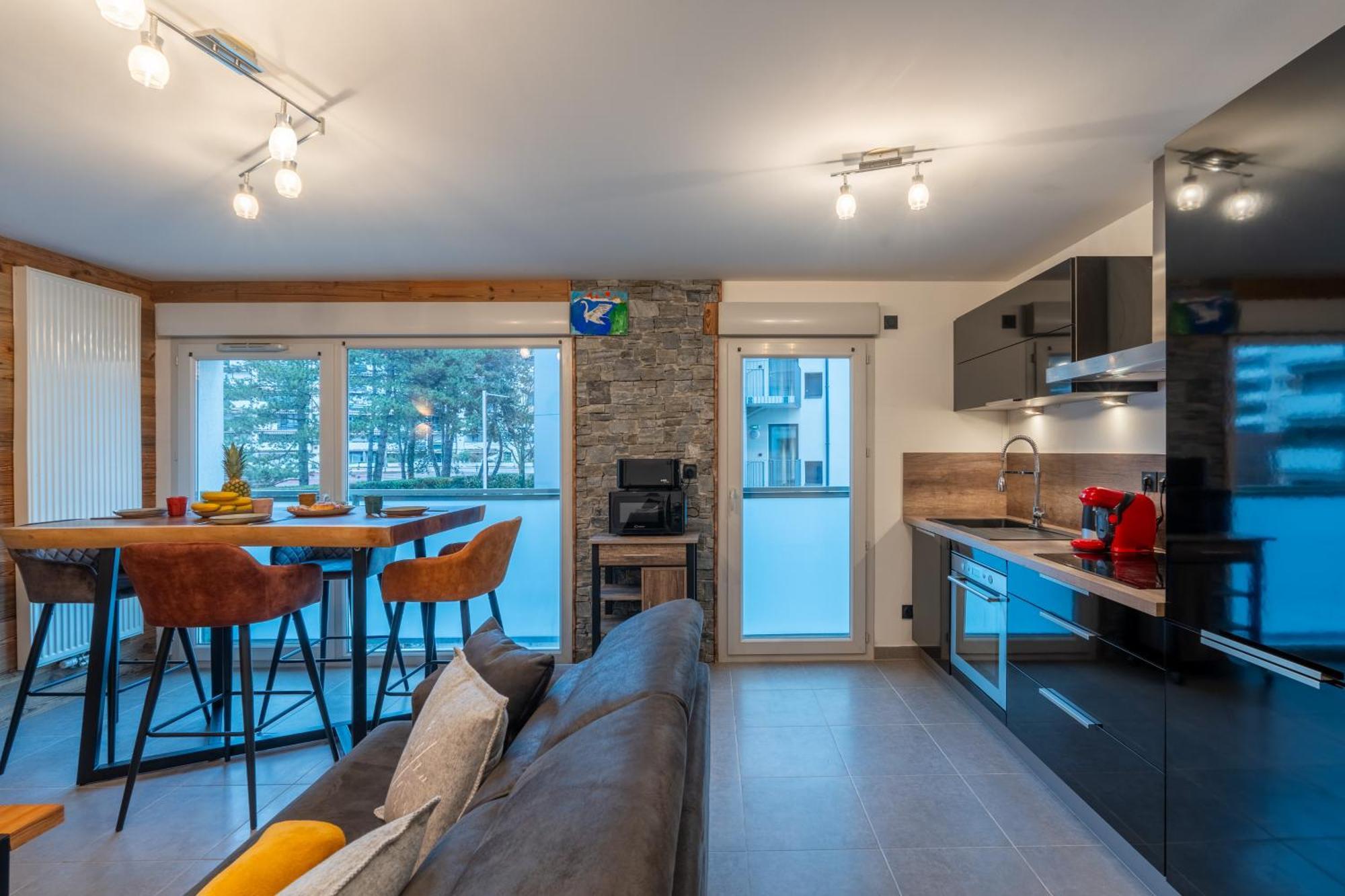 Charmant Appartement A 5 Minutes A Pied De La Vielle Ville Annecy Avec Parking Prive Exterior photo